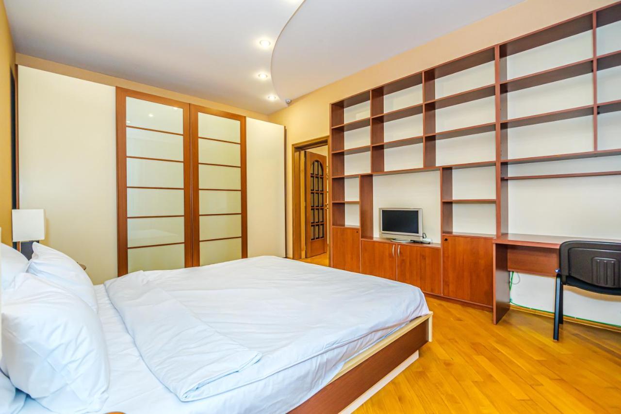 Apartamento Vip Apartamen Nizami Street Bakú Exterior foto