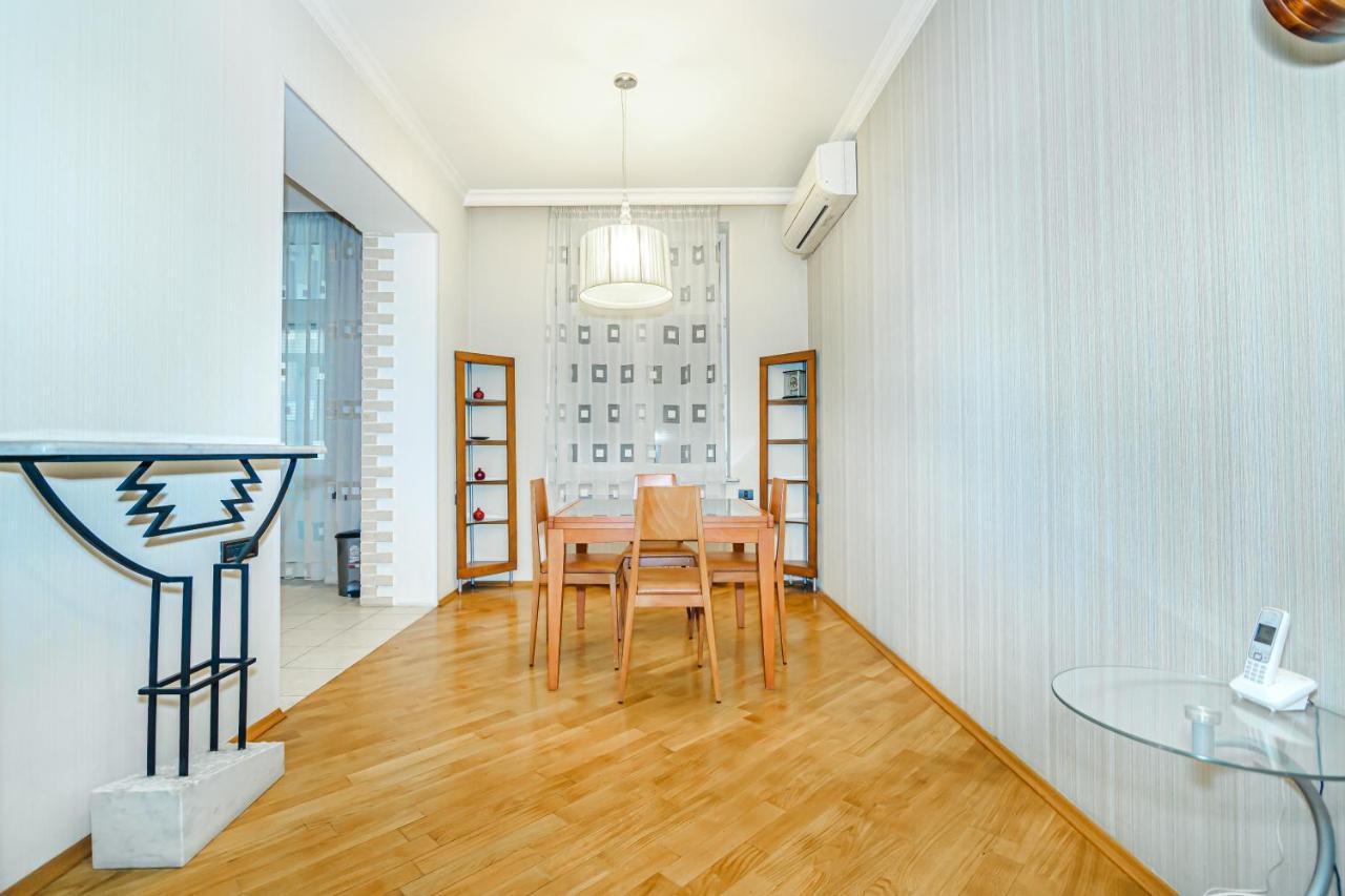 Apartamento Vip Apartamen Nizami Street Bakú Exterior foto