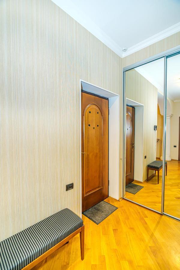 Apartamento Vip Apartamen Nizami Street Bakú Exterior foto